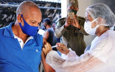 Forças Policiais são vacinadas contra a covid-19 em Valença do Piaui