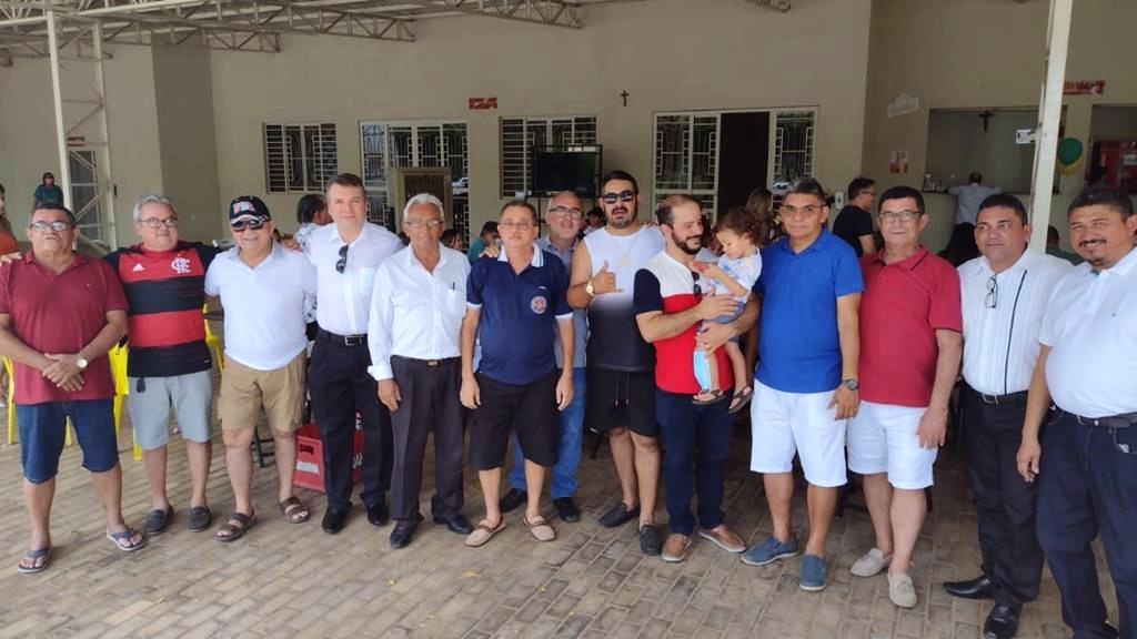 Maçonaria: Veneráveis tomam posse em sessão conjunta na cidade de Picos