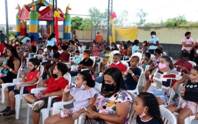 Assistência Social de Valença realiza festa para as crianças. Fotos e vídeo Assistência Social de Valença realiza festa para as crianças. Fotos e vídeo