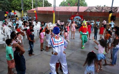 Assistência Social de Valença realiza festa para as crianças. Fotos e vídeo Assistência Social de Valença realiza festa para as crianças. Fotos e vídeo