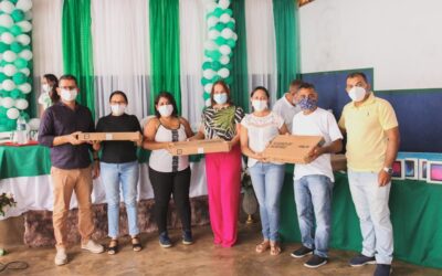 Prefeitura de Novo Oriente entrega equipamentos para profissionais da saúde Prefeitura de Novo Oriente entrega equipamentos para profissionais da saúde