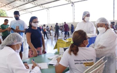 Saúde de Valença realiza Mutirão para aplicação da 3ª e 4ª dose da vacina contra Covid-19