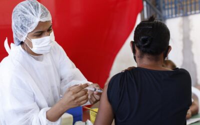 Saúde de Valença realiza Mutirão para aplicação da 3ª e 4ª dose da vacina contra Covid-19