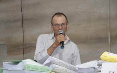 Prefeito Sávio Moura entrega nova ambulância e participa de audiência publica