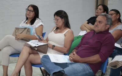 Prefeito Sávio Moura entrega nova ambulância e participa de audiência publica