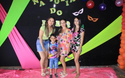 Instituto Dom Quixote realiza baile de carnaval na Praça Getúlio Vargas Instituto Dom Quixote realiza baile de carnaval na Praça Getúlio Vargas