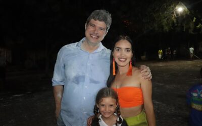 Corso de Várzea Grande encerra com grande festa em praça pública