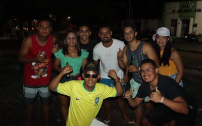 Corso de Várzea Grande encerra com grande festa em praça pública