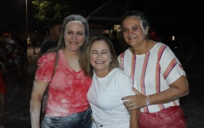 Corso de Várzea Grande encerra com grande festa em praça pública