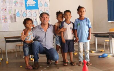 Prefeito Marcelo Costa visita escolas e postos de saúde e determina soluções de problemas