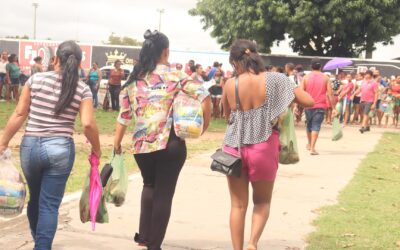 Prefeitura de Valença realiza tradicional entrega de peixes e cestas básicas da Semana Santa