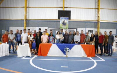 Prefeito Sávio Moura de Lagoa do Sítio inaugura ginásio poliesportivo na comunidade Pinicada