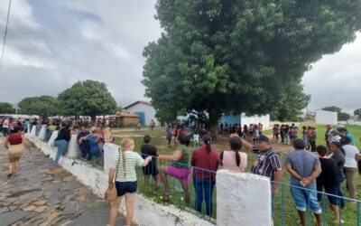 Prefeitura de Valença realiza tradicional entrega de peixes e cestas básicas da Semana Santa