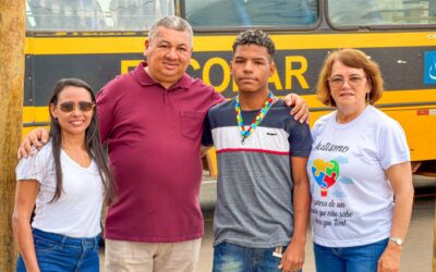 Novo Oriente do Piauí encerra Semana do Autismo com caminhada pelas ruas da cidade Novo Oriente do Piauí encerra Semana do Autismo com caminhada pelas ruas da cidade